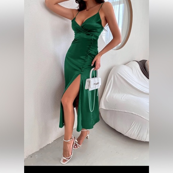SHEIN dark green satin split dress - Picture 2 of 7